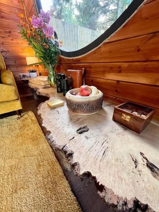 The Pines Treehouse At Treetops Hideouts Richmond  Extérieur photo